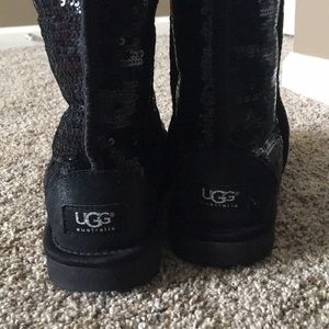 Sequin Black uggs size 7!